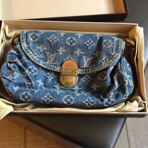 Louis Vuitton handbag blue